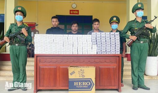 Bắt giữ vụ vận chuyển 2.000 bao thuốc lá lậu ở Phú Quốc