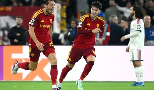 Ngược dòng điên rồ trong 7 phút cuối, Real hạ Roma 4-3