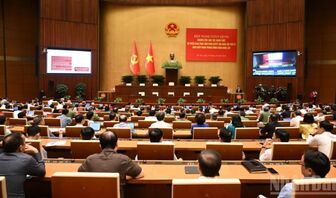 Hội nghị toàn quốc nghiên cứu, học tập, quán triệt và triển khai thực hiện Nghị quyết Hội nghị lần thứ tư Ban Chấp hành Trung ương Đảng khóa XIV