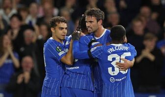 Khai màn bùng nổ, Brighton giành thắng lợi 4-0