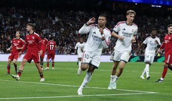 Cú đúp của Mbappe giúp Real Madrid đè bẹp Sevilla