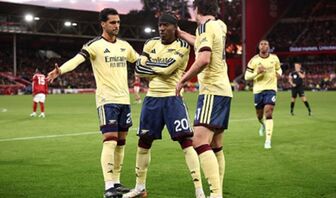 Madueke giải cứu, Arsenal vượt ải Nottingham Forest