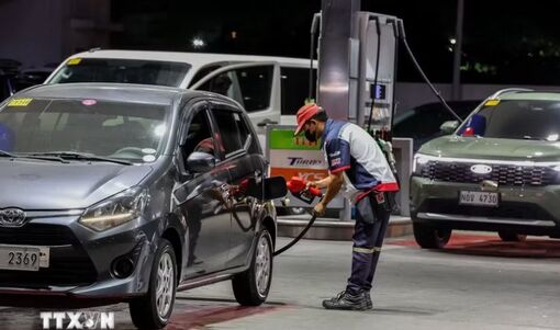 Giá dầu châu Á hạ nhiệt từ mức cao nhất 5 tháng