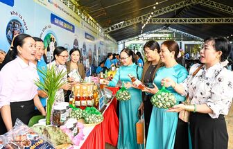 Phụ nữ An Giang giới thiệu hơn 120 sản phẩm khởi nghiệp