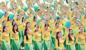 Phụ nữ Việt Nam phát huy truyền thống, khẳng định vị thế trong kỷ nguyên mới