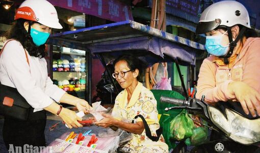 Cấm bán vé số cho người dưới 18 tuổi: Mục tiêu đúng, nhưng thực thi không thể máy móc