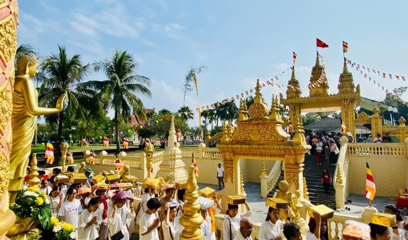 Đề xuất thêm ngày nghỉ hưởng nguyên lương, bỏ giấy phép kinh doanh