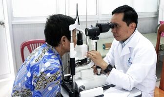 600 người cao tuổi phường Tịnh Biên được khám mắt miễn phí