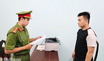 Khởi tố, bắt tạm giam thêm một bị can liên quan hai vụ trộm xe máy tại phường Rạch Giá
