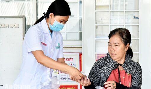 Nỗ lực chăm sóc sức khỏe người dân Vĩnh Điều