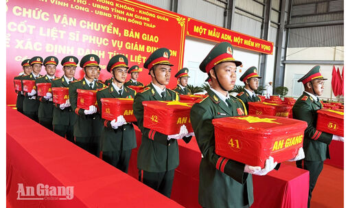 Quân khu 9 chuyển 8.453 mẫu hài cốt liệt sĩ đi giám định ADN