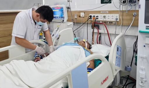 Bảy nạn nhân ngộ độc khí clo đang được cứu chữa tích cực, 1 ca phải chạy ECMO