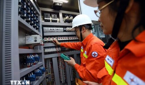 Bộ Công Thương đề xuất điều chỉnh quy định về giá bán lẻ điện sinh hoạt 5 bậc