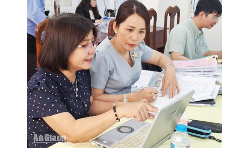 An Giang kiểm tra nhiệm vụ đầu năm học, yêu cầu đẩy mạnh chuyển đổi số