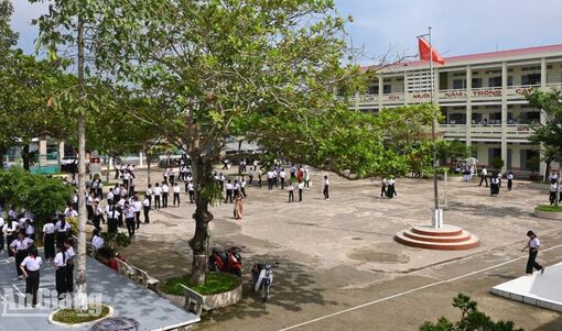 Giờ ra chơi không điện thoại ở trường THCS Mai Thị Hồng Hạnh