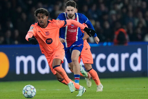 PSG chấm dứt mạch 11 trận toàn thắng của Barcelona