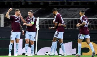 Aston Villa nhẹ nhàng hạ Viking 3-1 ở Champions League