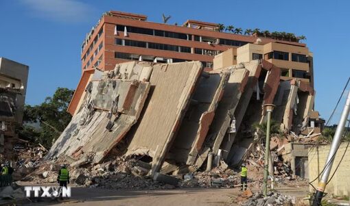 Bốn tháng sau động đất, người Venezuela vẫn chưa thôi tìm người thân