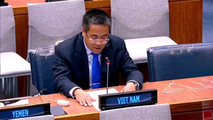 Việt Nam thay mặt ASEAN phát biểu tại phiên họp về tác động của bức xạ nguyên tử