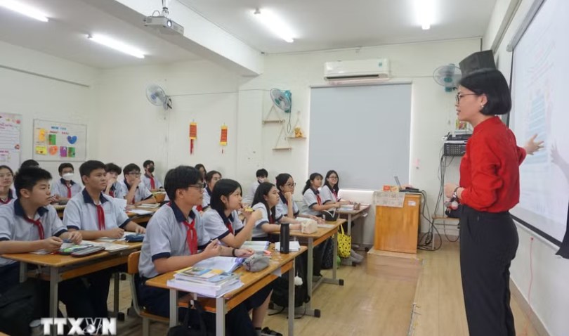 Bộ GD-ĐT lấy ý kiến người dân về thi lớp 10 chỉ với hai môn Văn và Toán