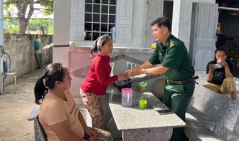 Các ngư dân trong vụ chìm tàu ở biển Lâm Đồng đã được cứu sống