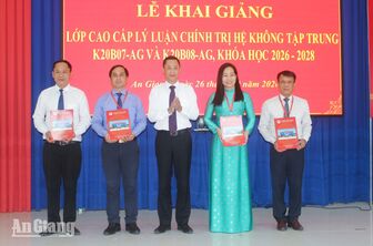 An Giang khai giảng các lớp bồi dưỡng cán bộ, đại biểu HĐND cấp xã