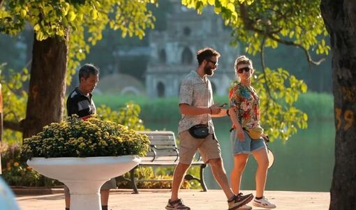 Thời tiết ngày 26/10: Nhiều nơi nắng nóng, cảnh báo lũ quét, sạt lở đất tại Tuyên Quang