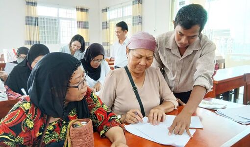 Châu Phong chống tái mù chữ trong cộng đồng Chăm