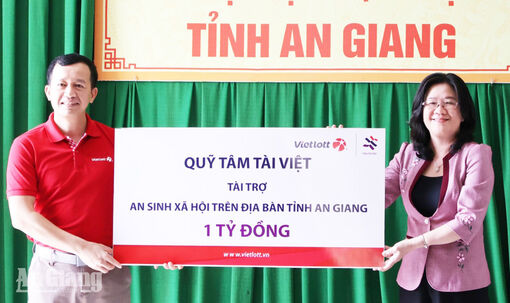 Vietlott hỗ trợ 1 tỷ đồng an sinh xã hội tại An Giang