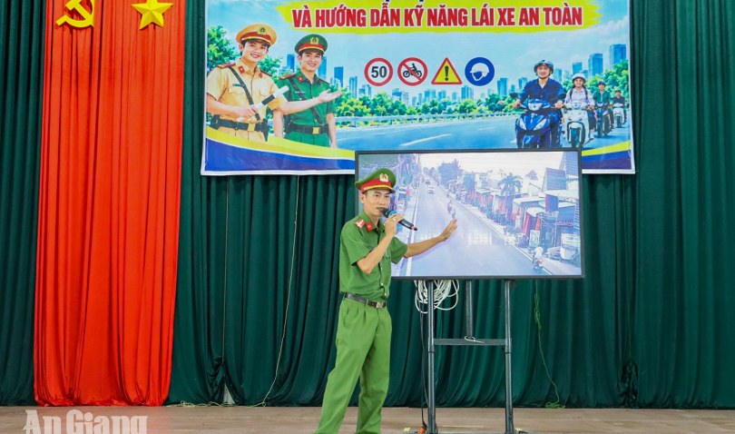 Chợ Mới đào tạo kỹ năng lái xe an toàn cho lực lượng cơ sở tại 24 ấp