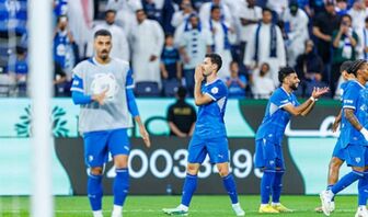 Bounedjah tỏa sáng, Al Shamal quật ngã Al Hilal 3-1