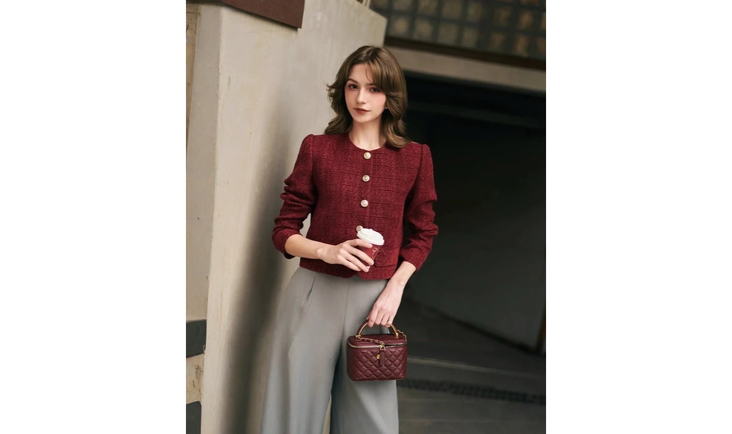 Ghi dấu ấn thanh lịch ngày thu với trang phục dạ tweed