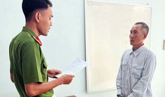 An Giang: Khởi tố đối tượng dùng dao chém bạn nhậu lìa ngón tay