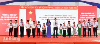 Mái trường nội trú chắp cánh ước mơ cho học sinh nghèo vùng biên