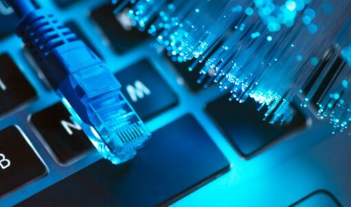 Cáp quang Trung Quốc cho phép tải 20.000 bộ phim 4K trong 1 giây